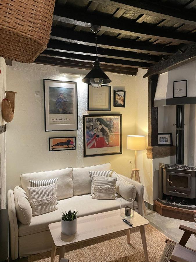 Little Tower Villa Потес Екстериор снимка